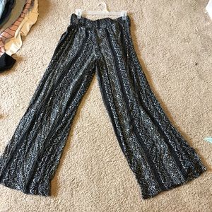 Wide leg flowing pants